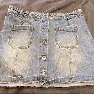 Size 11 juniors freestyle revolution mini skirt in guc